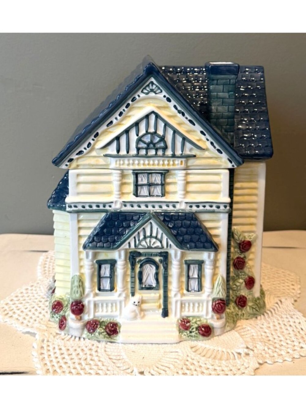 Vintage Cracker Barrel Victorian House Cookie Jar 1998 Ceramic Cottage Kitchen C